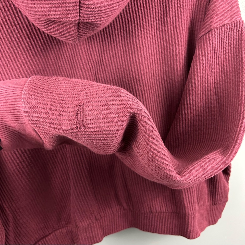 Reebok Burgundy Ribbed Cropped Hoodie Size Large - Picture 10 of 13